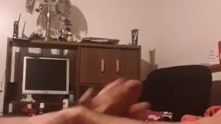 Cumming on camera with low moans 