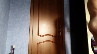 пасынок развел мачеху на минет в отсутствии отца