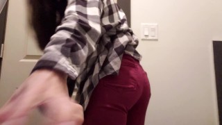 Messy Urinal Pee While On A Tinder Date