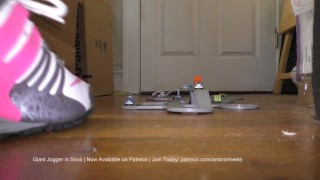 amaninheels | Giant Crossdresser | Giant Jogger in Shox (teaser)