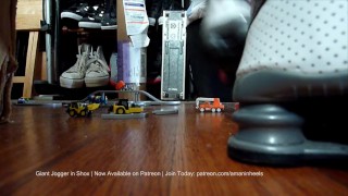 amaninheels | Giant Crossdresser | Giant Jogger in Shox (teaser)
