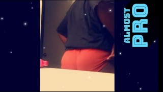 Having some fun shakkng my ass ( Slow Motion )