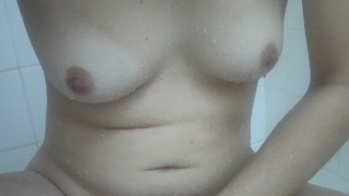 Fingering myself after a rave is the best feeling in the world