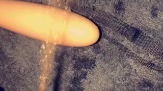 Watch her Squirt 