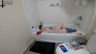 Sensual Bathtub Voyeur