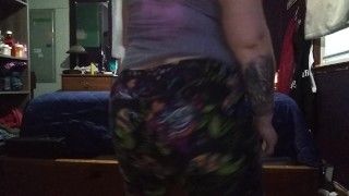 Goofing around twerking 