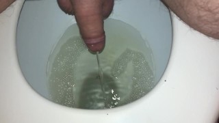 Long morning Pee on toilet 