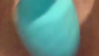 Vibing my pussy 