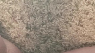 I need someone to play with my dirty feet