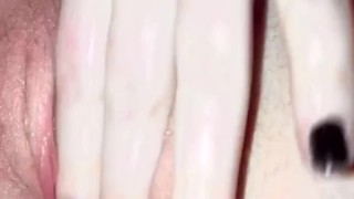 Using My Hairbrush in My pussy (Brush bate)