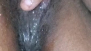 Bestfriend first time Squirting on video