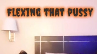 Flexing and squeezing this fat pussy 