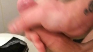 Huge Cumshot.. I'm not alone