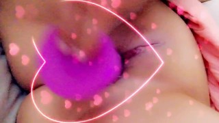 Sweet little pussie masterbating