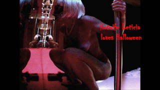 Cuckold MILF moans like a little bitch on stage
