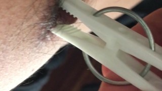 Con pinzas en mis pezones