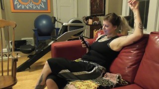 Casual Girl Farts Voyeur Session