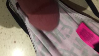 Nice smell from  panties make me cum fast!