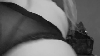 Slowmo twerking in my panties
