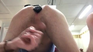 Butt pluggin