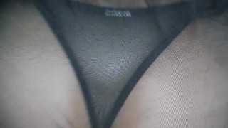 Mi novia se pone calienteen la fiesta me Invita a follar a la Pieza! 