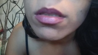 Smoking Queens Lips