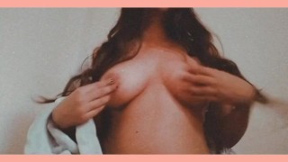 Indian teen girl reveal big tits and plays with her nipples