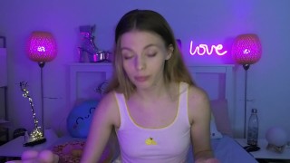 Pretty girl Sophie Sparks Reviews Paloqueth Female Bust Masturbator