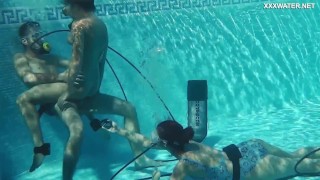 Teen Threesome Poolside - Swimming pool threesome with hot teens Candy Mike and Lizzy - Free Porn  Videos - YouPorn