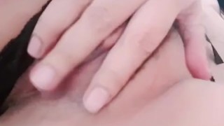 Early morning pinay feeling horny finger her pussy