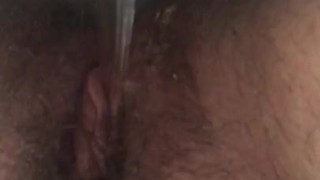 Hairy pussy pissing 