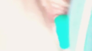 Make that pussy squirt