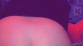 Thicc white girl rides vibrator 