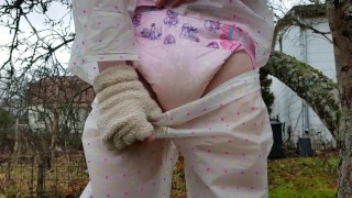 Outdoors Diaper Wetting with Transparent Rain Wear
