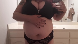 2 Liter Belly Bloat in Lingerie