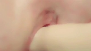 Dildo makes me squirt so hard