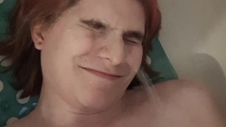 Jessica Wildwood piss's on her whore Face.Tgirl 2019!!!