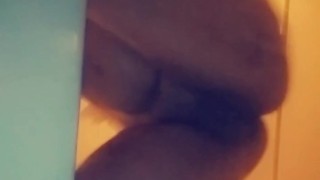 Come fuck me in the shower.