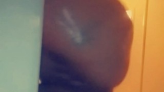 Come fuck me in the shower.