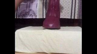 Анальный секс с Bad Dragon Stan