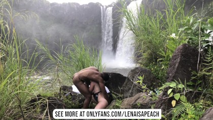 420px x 237px - Passionate Outdoor Blowjob and Sneaky Sex in Hawaiian Waterfall Paradise -  Free Porn Videos - YouPorn