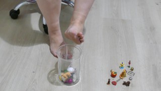 footfetish collecting figurines