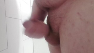 Wanking from soft to cumshot