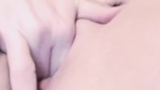 Pretty pussy play time 