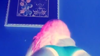 Me throwing ass to Mulato