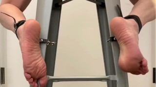 Self tickling 