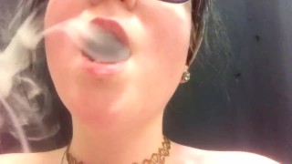 (Babygirl_goth) Alternative Girl Smoking Naked 