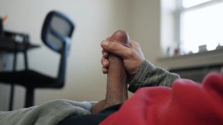 BIG DICK MASTURBATING