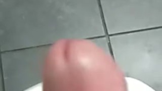 JERKING OFF MY BBD IN PUBLIC BATHROOM 