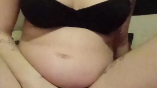 6 months pregnant and playing with myself